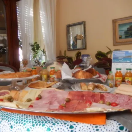 Casa Mira Bed & Breakfast